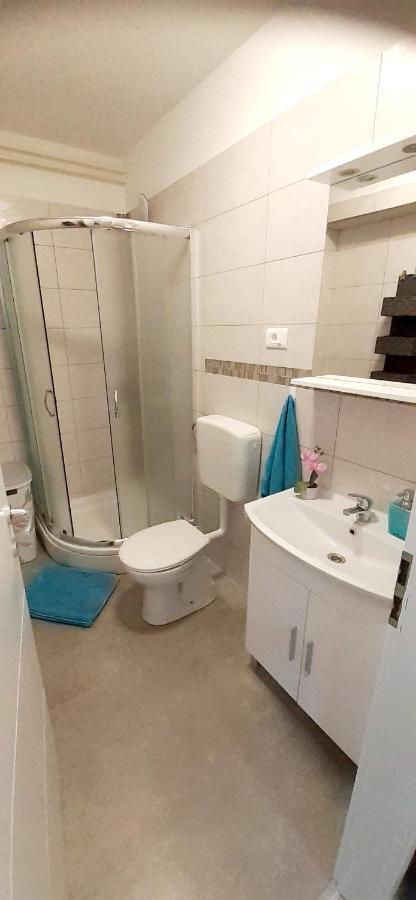 Lennida Studio Apartman With Free Parking Kavran Exteriör bild