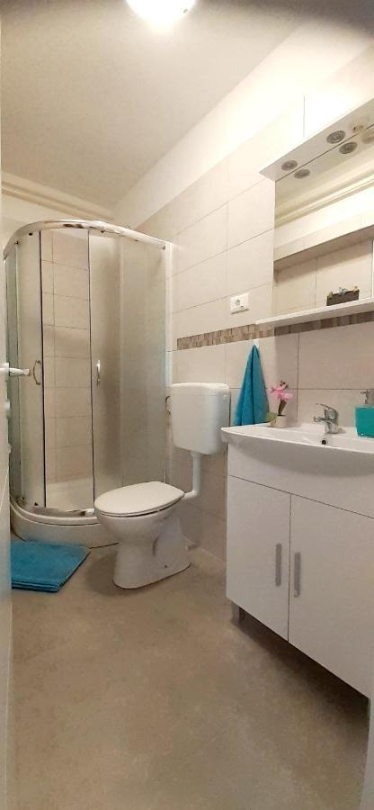 Lennida Studio Apartman With Free Parking Kavran Exteriör bild