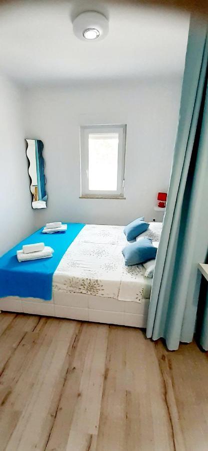 Lennida Studio Apartman With Free Parking Kavran Exteriör bild