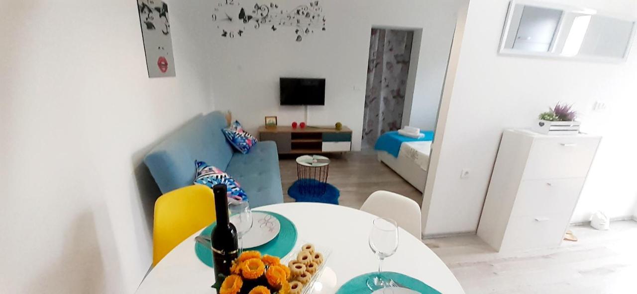 Lennida Studio Apartman With Free Parking Kavran Exteriör bild